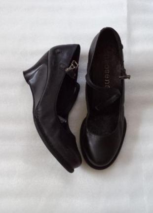 Кожа!супер мощные кожаные туфли neosens/как новые на среднюю ногу