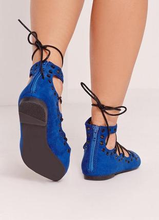 Стильні ультрамаринові човники на шнурівці missguided2 фото