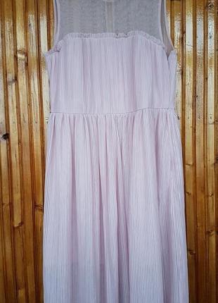 Вечернее фатиновое плиссированное платье миди h&amp;m.