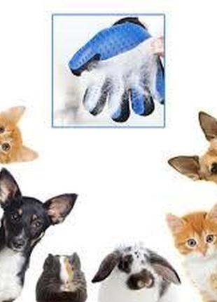 Рукавичка для чищення тварин true touch pet brush gloves, рукавичка для зняття вовни2 фото