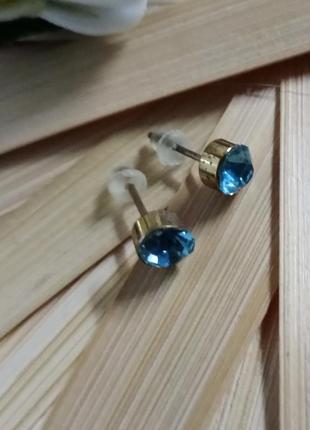 Сережки цвяшки з камінцями, набір з двох пар, блакитні, фіолетові.