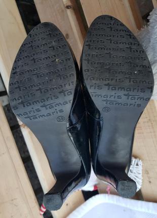 Лаковые классические туфли tamaris6 фото