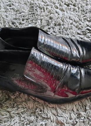 Чорні класичні туфлі лак-шкіра antonio gelo1 фото