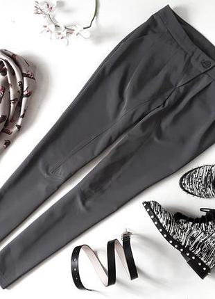 Базові сірі штани банани terranova штани з дуже крутий тканини