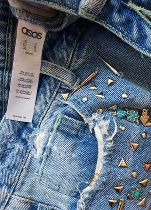 Короткие джинсовые шорты asos м декором и необработанным низом6 фото