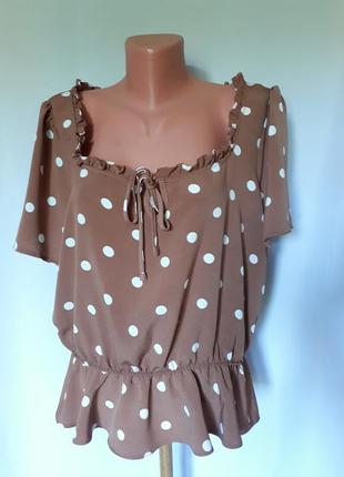 Блуза цвета 'кофе с молоком' в белый горошек primark (размер  18-20)