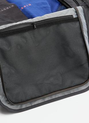 Спортивный чемодан сумка рюкзак на колесах kipsta urban 30л 53 x 34 x 21см черный7 фото