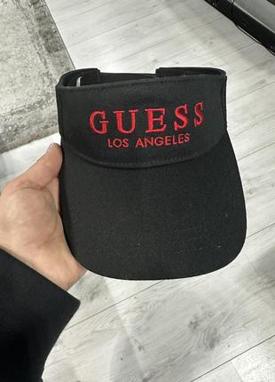 Кепка guess