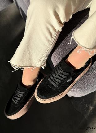Черные натуральные замшевые кроссовки кеды на бежевой толстой подошве с перфорацией замш10 фото