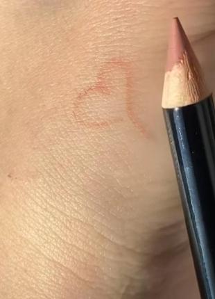 Олівець для губ victoria beckham beauty lip definer 012 фото