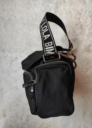 Черная нейлоновая средняя сумка крос боди надписями принтом спортивная женская bimba y lola8 фото