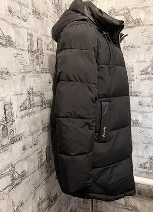 Черная зимняя куртка при попе удлиненная теплая2 фото
