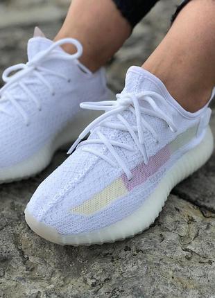 Шикарные кроссовки adidas boost 350