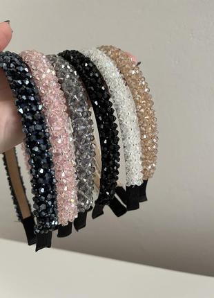 Обруч с камушками