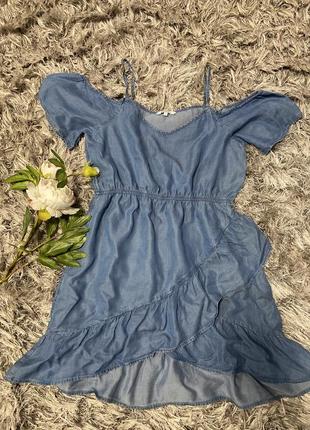 Джинсовое платье - сарафан с оборками clockhouse1 фото