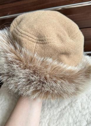 Теплая зимняя шапка из чистой шерсти с эко мехом5 фото