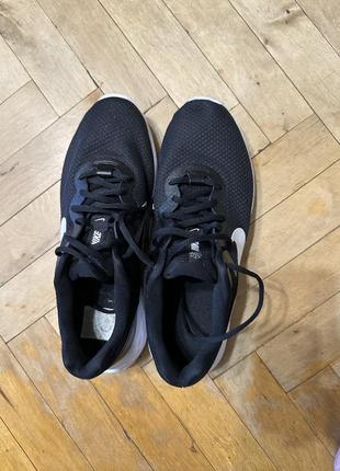 Кроссовки беговые nike revolution