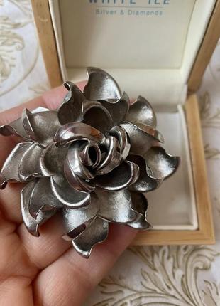 Вінтажна брошка квітка срібляста американський вінтаж2 фото