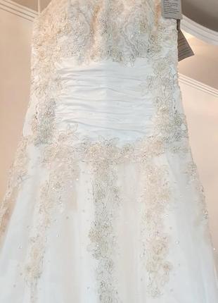 Новое свадебное платье спинка до лопаток обнажена2 фото