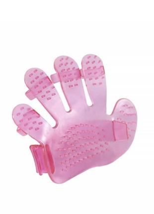 Перчатка для массажа и вычесывания шерсти из животных