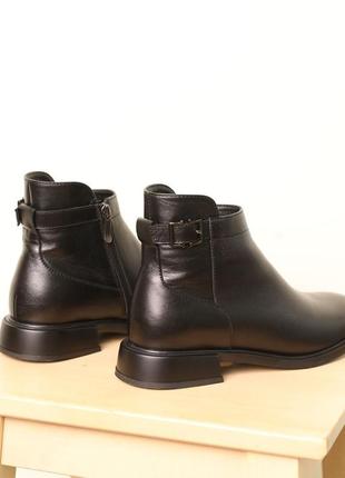 Ботинки кожаные с мехом черные5 фото