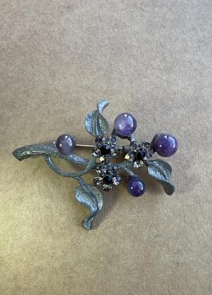 Брошь с аметистом