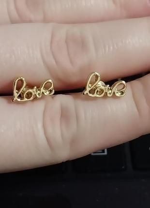 Серьги гвозди гвозди гвоздики гвоздики бегутерия модные стильные на праздник свидания фотосессия love влюбленные