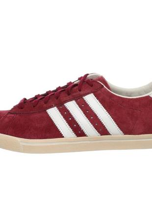 Замшеві кросівки adidas оригінал 44,5 розміру в ідеальному стані