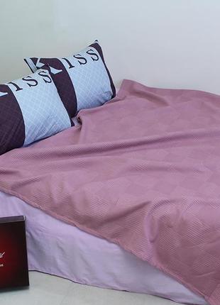 Сатиновое постельное бельё с покрывалом пике (летний комплект)1 фото