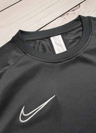 Мужская легкая спортивная футболка high nike dri fit slim fit / найк драй фит6 фото