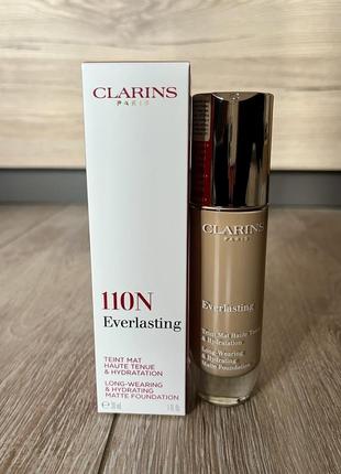 Новий 110 n clarins everlasting long-wearing and hydrating matte foundation