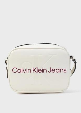 Сумка calvin klein, біла сумка calvin klein, sculpted camera bag calvin klein