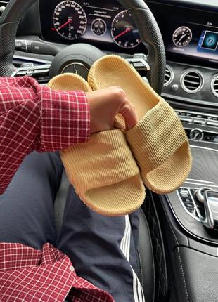 Шльопанці adidas adilette slide beige