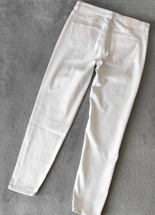 Классные стильные джинсы белые с лампасами pull &amp; bear4 фото