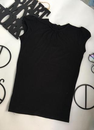 Черная базовая футболка