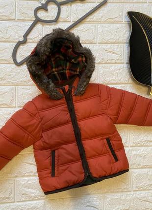 Зимняя теплая качественная курточка для мальчика 6-9 месяцев состояние новой