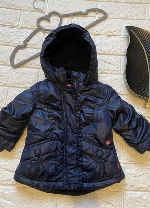 Курточка на флісі на весну для дівчинки 4-7 місяців розмір 68 стан новий