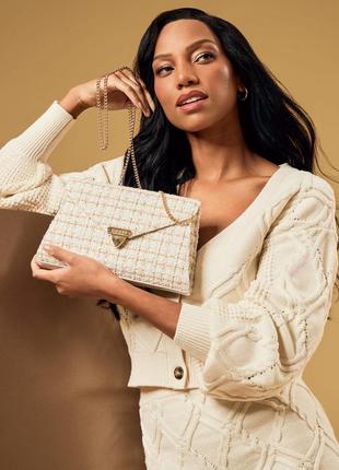 Женская сумочка guess на цепочке