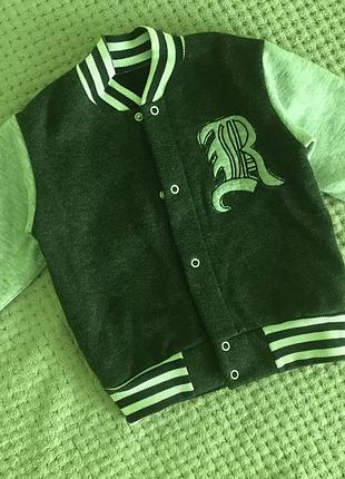 Кофта на кнопке