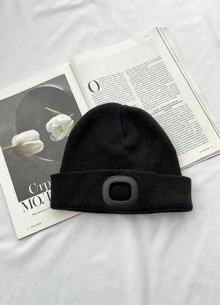 Чорна шапка