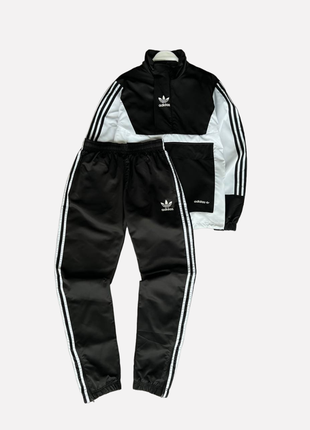 Adidas sports suit anorak bw.