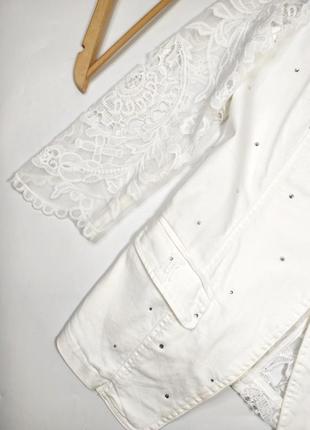 Пиджак женский жакет белого цвета кружевной с камнями от бренда guidance s3 фото