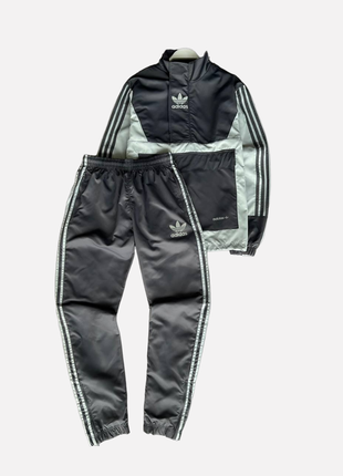 Adidas sports suit anorak gray.1 фото