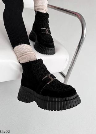 Черные натуральные замшевые демисезонные деми весенние ботинки с цепочкой цепью барашком мехом тедди на толстой подошве замш