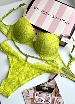 Комплект трусики и бюстгальтер с камушками victoria’s secret4 фото