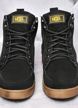 Розпродаж складу ❗️❗️
зимові черевики ugg 

❗️ підошва яка не ковзає
😎 натуральний нубук топ якість
 ❄️ нутарульне хутро ( набивна вовна)2 фото