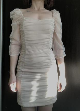 Платье sinsay с рукавами из органзы2 фото