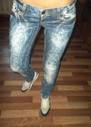 Фирменные джинсы gucci бедровки