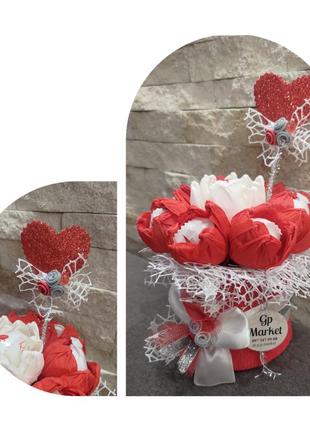 Букет из конфет love