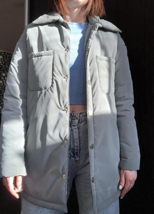 Демисезонная курточка с воротником2 фото